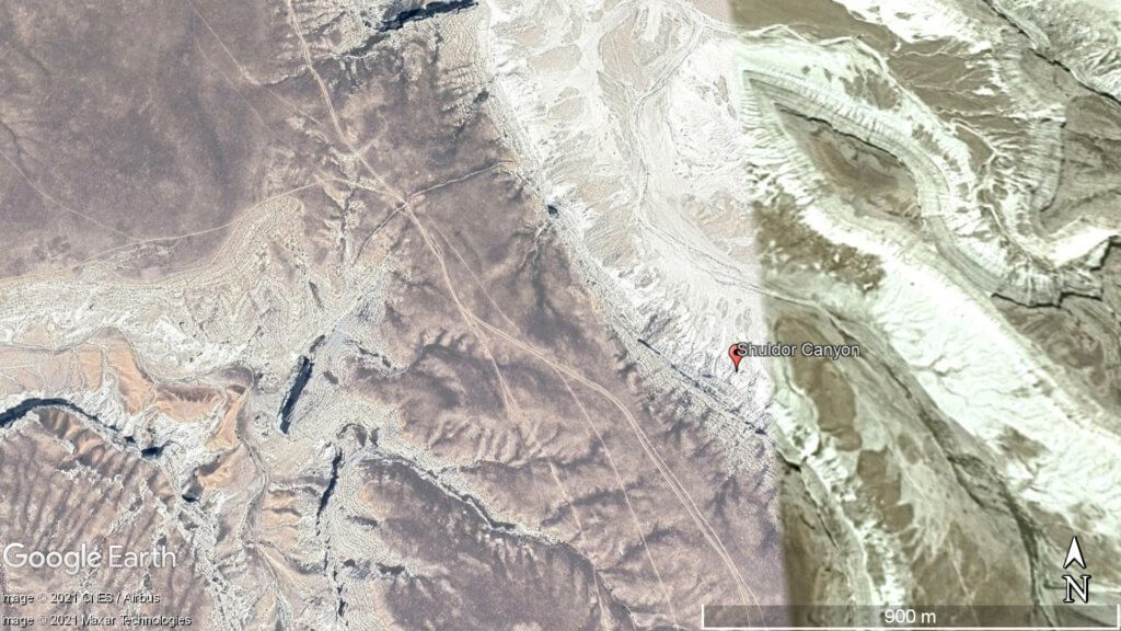 Close-up satellite image of the plateau dividing Karakavak and Shuldor Canyons.